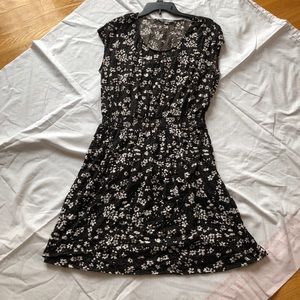 Black and white short sleeve sun dress Large